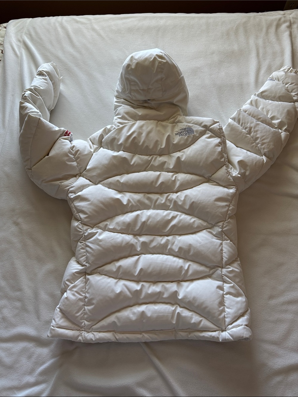 The North Face puffer coat - Picture 3 of 15